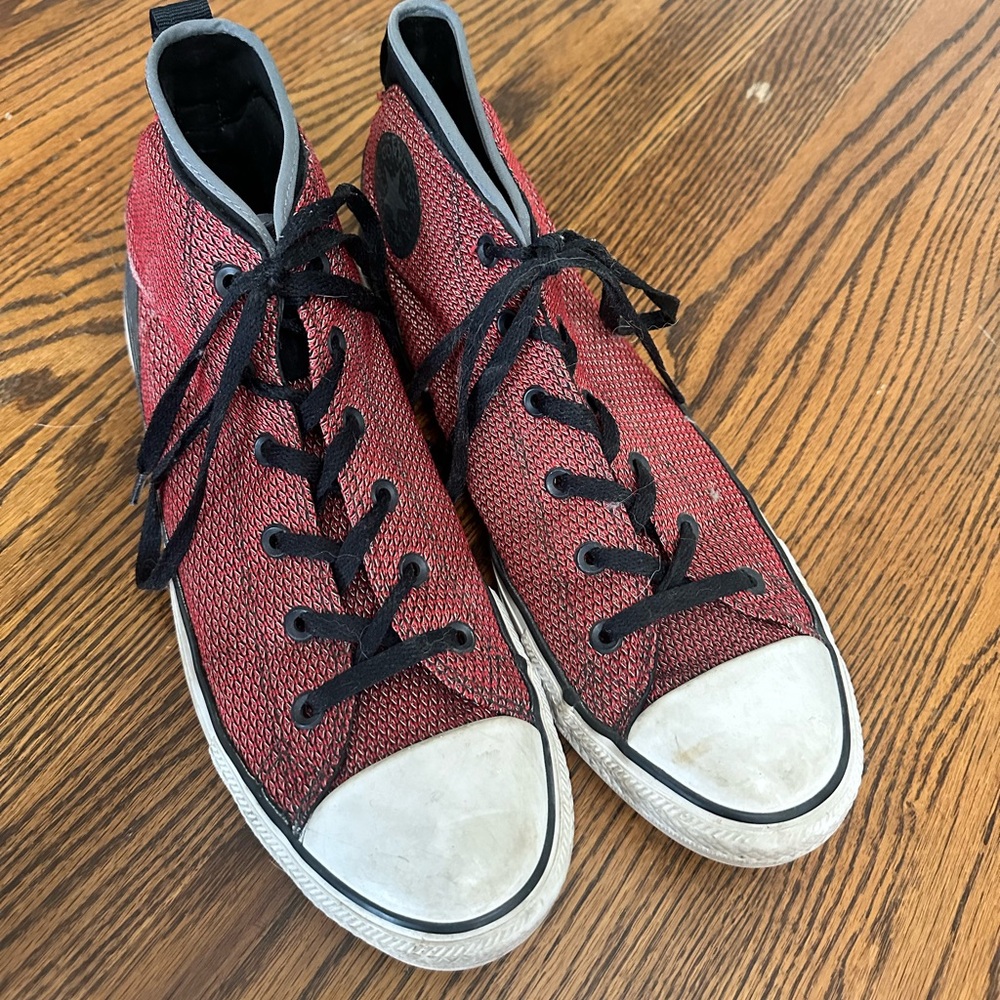 Converse Chuck Taylor Men’s SZ: 12 All Star Syde Street Red/Black